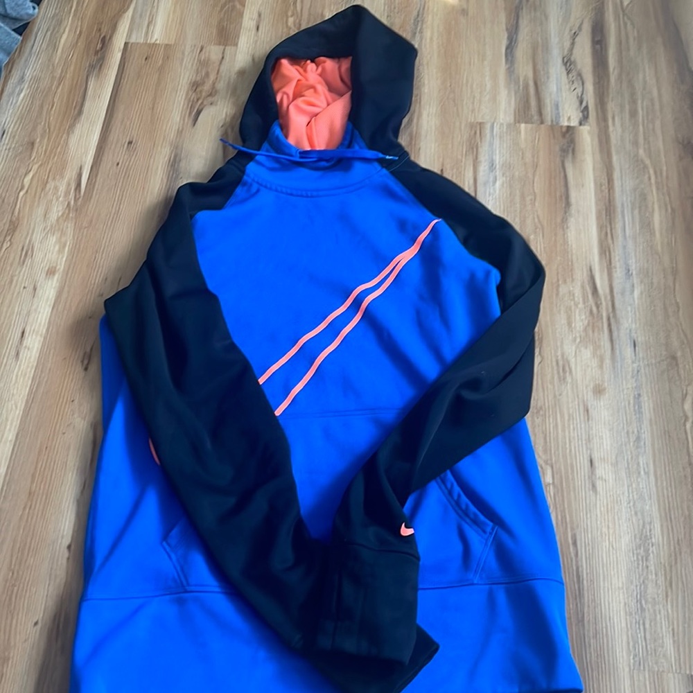 Women Nike Therma Fit Hoodie